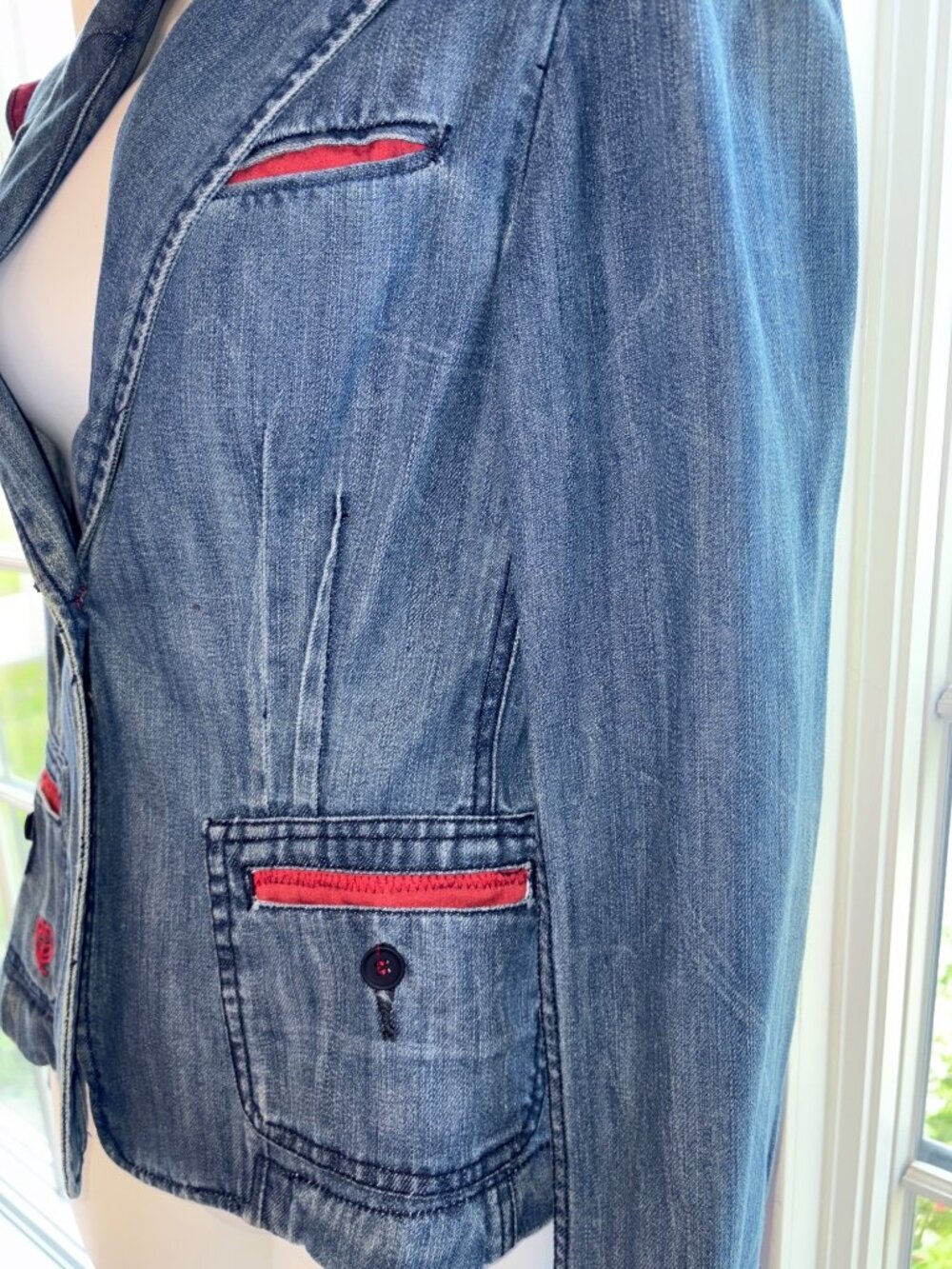 Princy by Jessica Simpson jean denim jacket Y2K Distressed Preppy, Thrashed - Picture 2 of 16